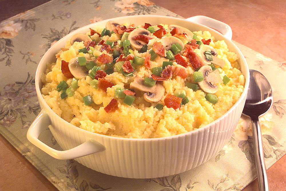 Cheesy Grits With Mushrooms and Peppers Albers® Corn Meal & Grits